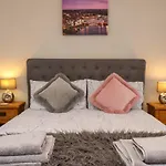 The Arches Апартаменты *