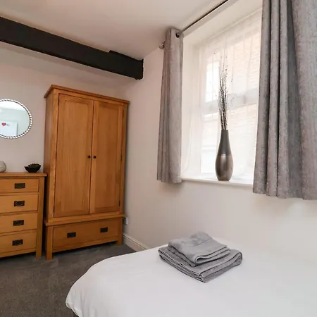 The Arches Apartment *