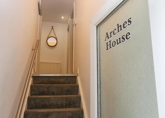 아파트 The Arches 휫비